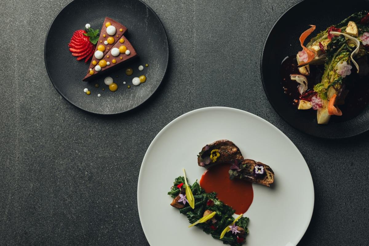 Best International Cuisine in Waikiki to Savor Global Flavors